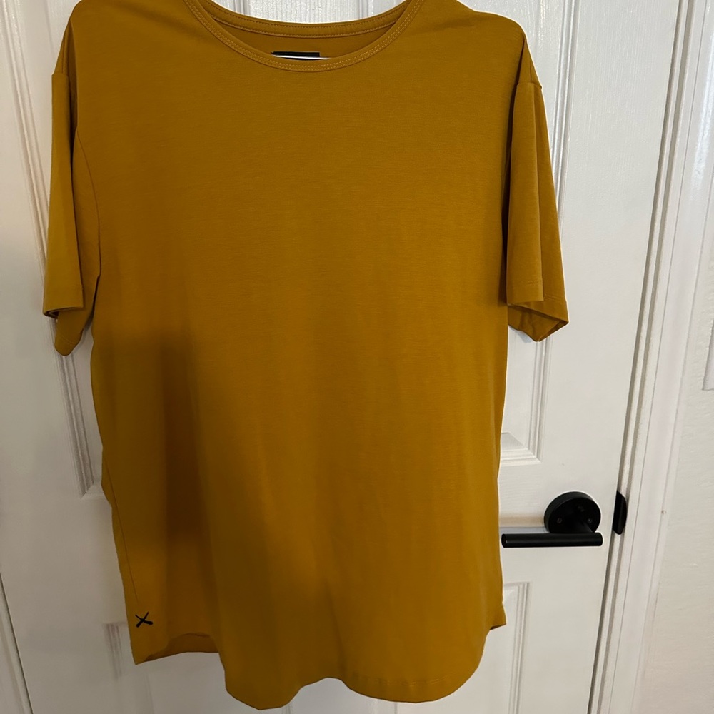 Cuts Mustard Yellow Curve-Hem T-Shirt